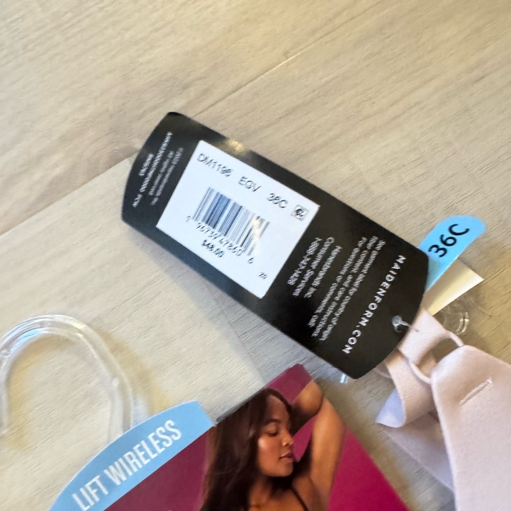 Maidenform Cream Wireless Bra - Picture 4 of 5